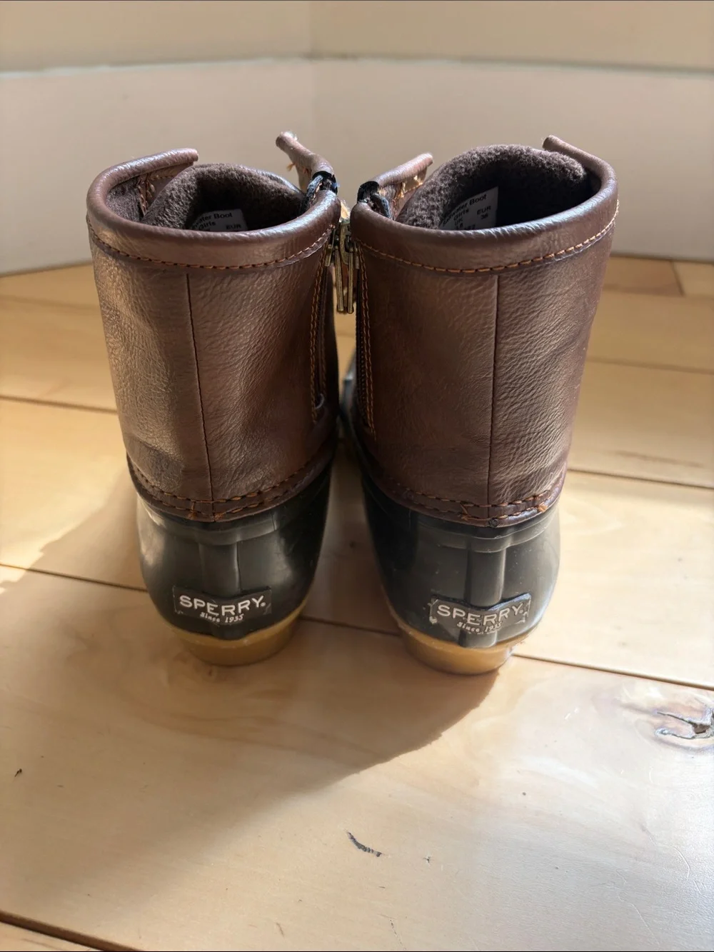 Sperry women duck